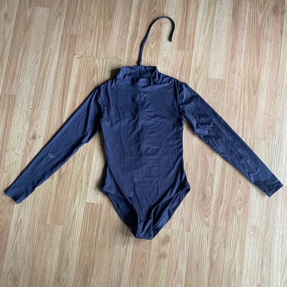 Patagonia Long Sleeve Surf Suit - Picture 1 of 6